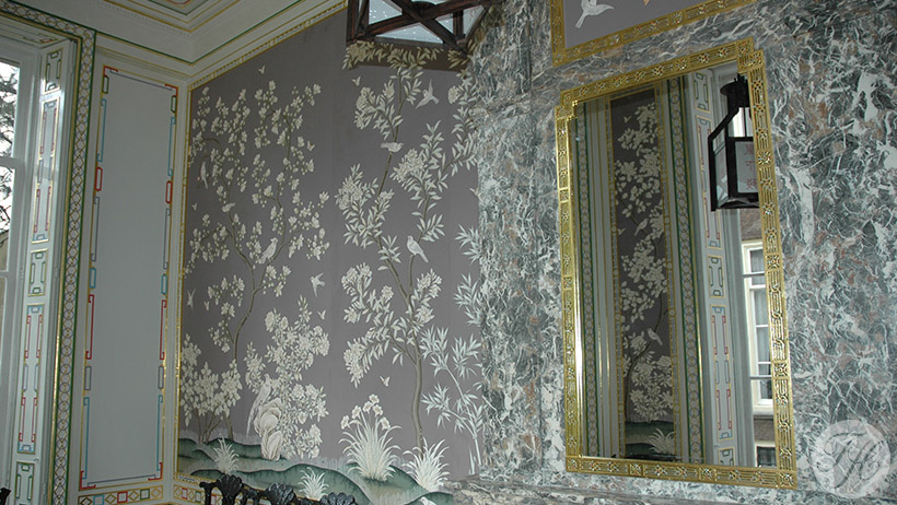 Stijlkamer Johan de Witthuis handgeschilderd behang aangebracht op authentiek betengelde ondergrond van gespannen linnen en grondpapier