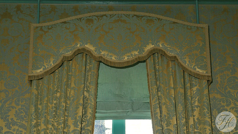 Stoffen wandbespanning in stijlkamer Ridderhofstad Gunterstein